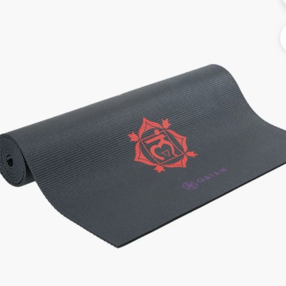 🆕GAIAM Black Chakra Yoga Mat - Picture 4 of 10